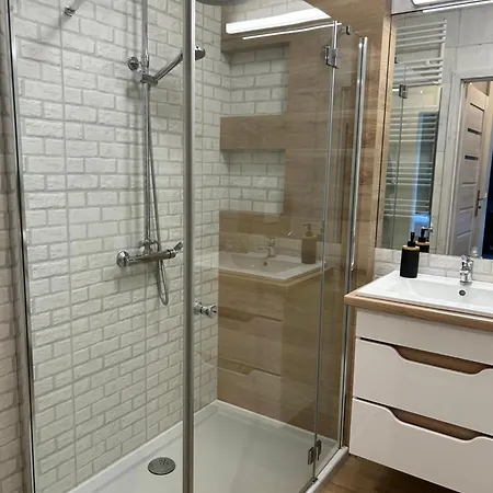 Rataje Park Ii - Cost Free Parking - 24h Check In Apartment